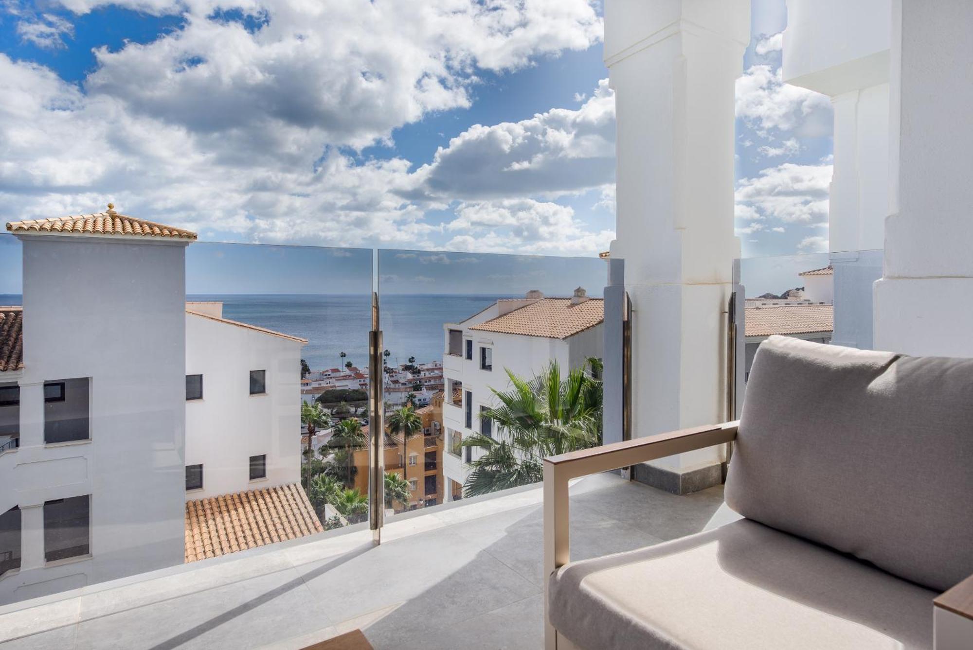 Luxurious Apartment With Sea Views Blue Suites B2-103 Manilva Exterior photo