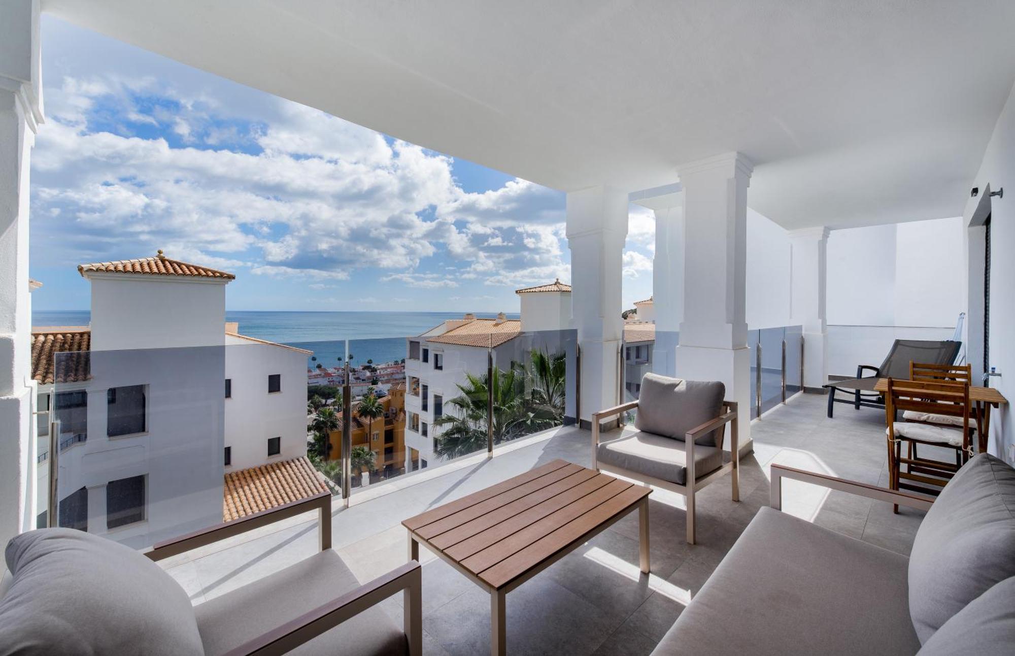 Luxurious Apartment With Sea Views Blue Suites B2-103 Manilva Exterior photo
